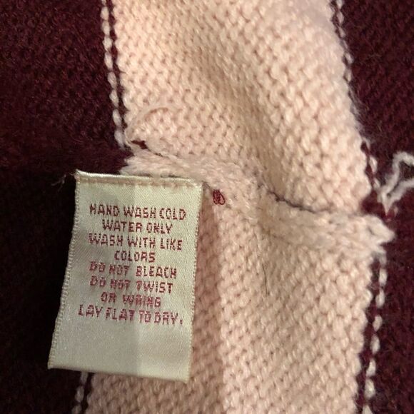 Derek Heart Hooded Sweater V neck Pink/Dark Red Medium - Picture 5 of 6